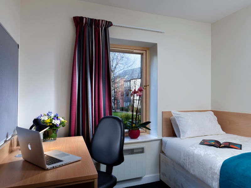 Belgrove bedroom